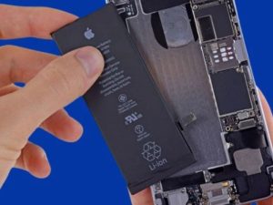 Thay pin iPhone mất bao lâu? Những điều cần biết