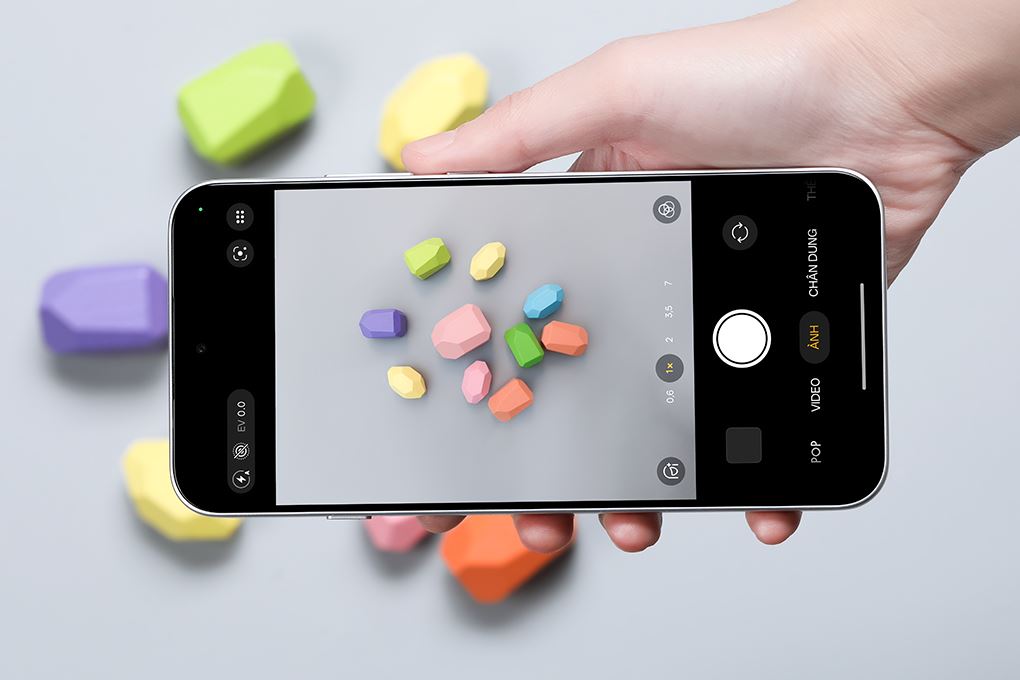 Giao diện chụp ảnh trên Oppo Reno16 F khi chụp đồ vật